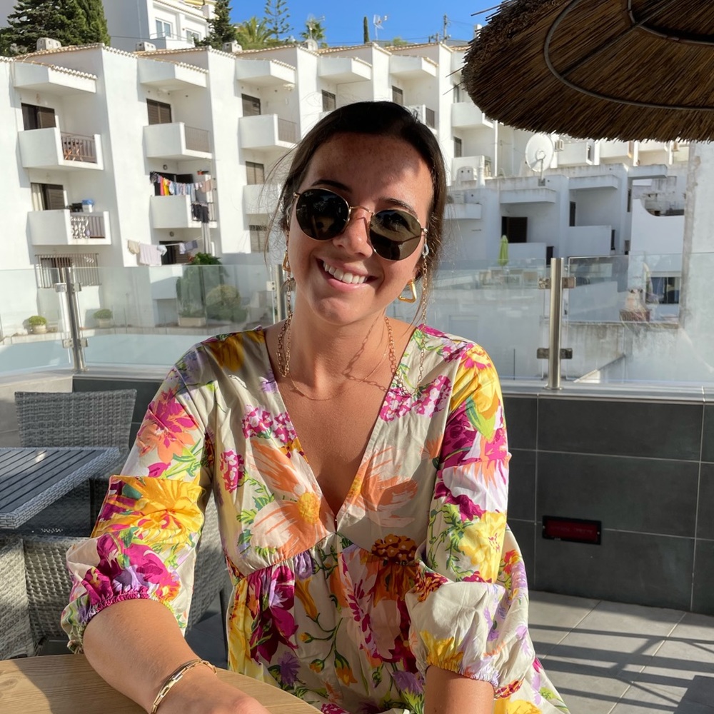 Meet your Posher, Hope